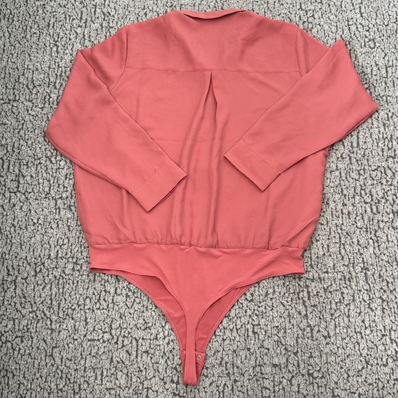 Express Portofino Salmon Button-Up Bodysuit - Picture 7 of 9